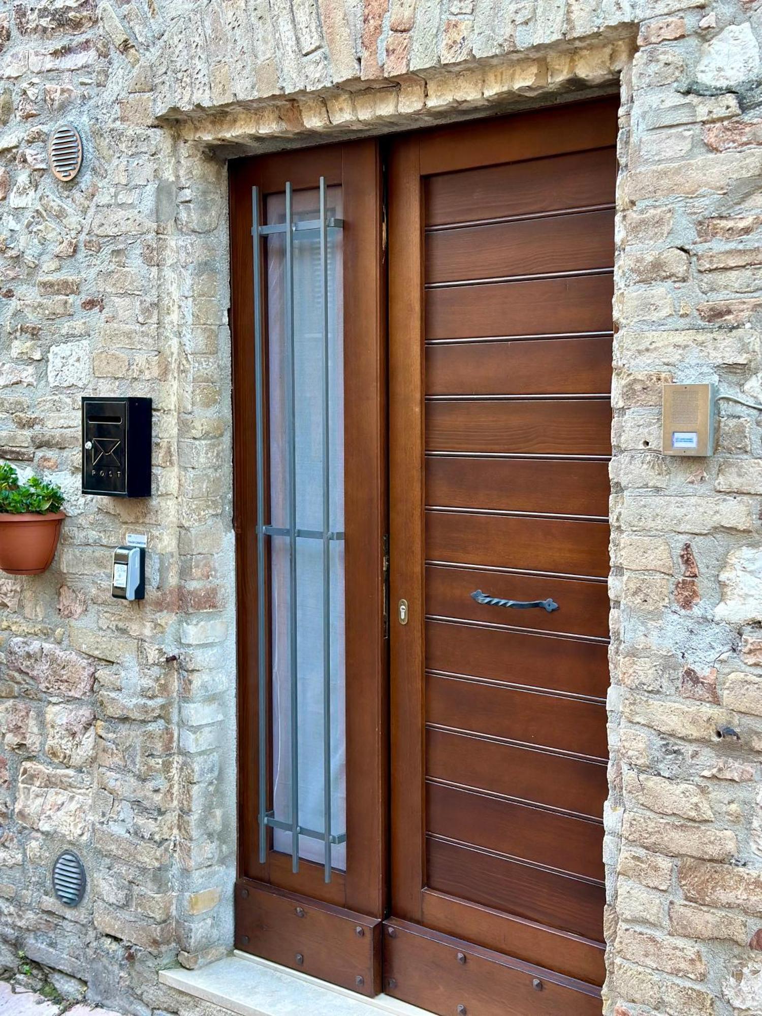 La Perla Di Tamara-Assisi Blu Apartment Екстериор снимка
